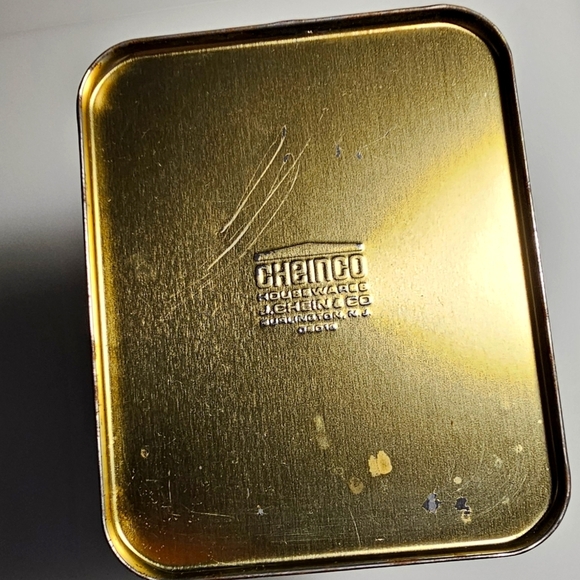 Vintage Golden Harvest Bleached Flour Tin Canister with Lid - Picture 13 of 16